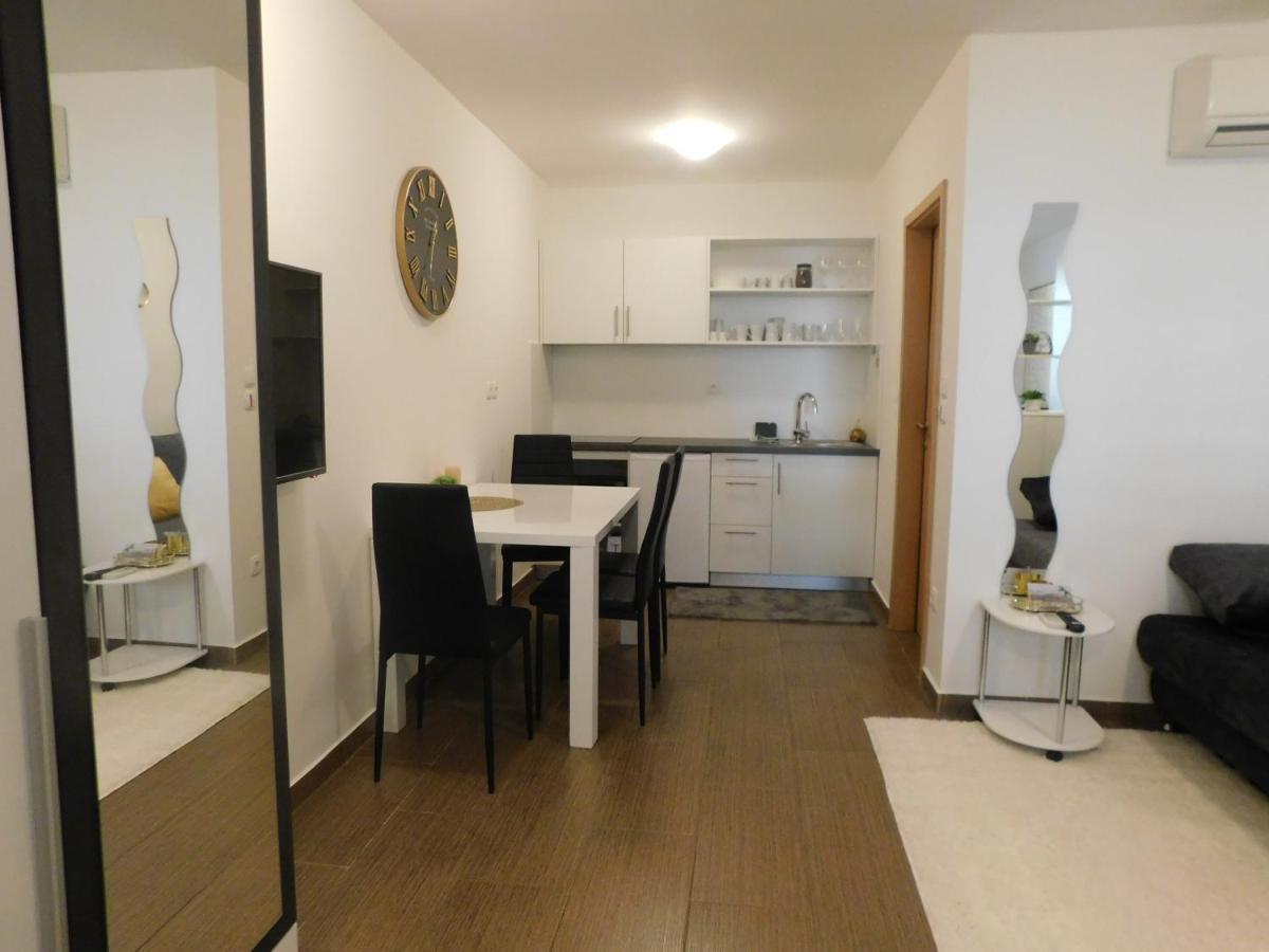 Modern Center Studio Under The Castle - Free Parking Lejlighed Ljubljana Eksteriør billede